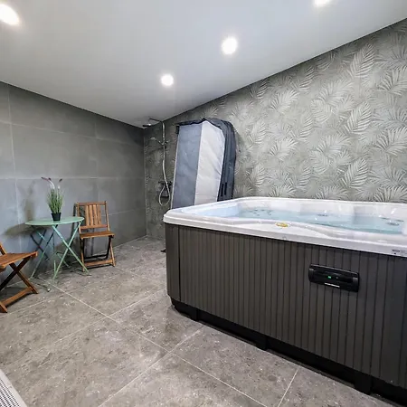 Cosy Avec Sauna Et Dans Le Massif Des Vosges - Fr-1-589-672 *